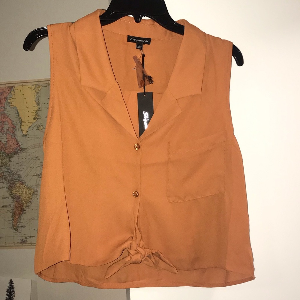 Cropped sleeveless button up with tie